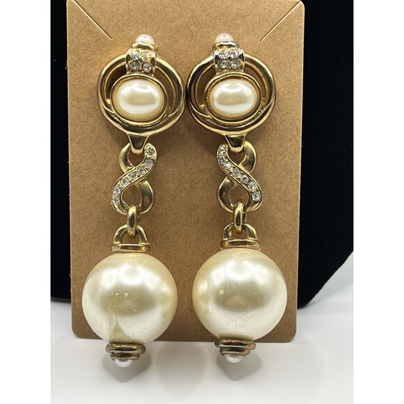 Vintage Baroque Gold Tone Pearl Drop Chunky Statement Earrings - Picture 1 of 3